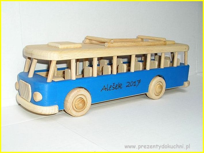 Klasyczny drewniane autobusy