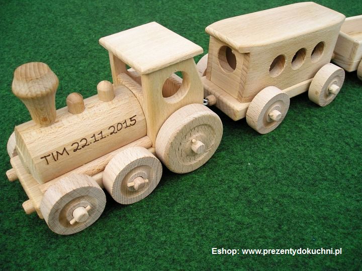 Drewniane pociągi zabawki