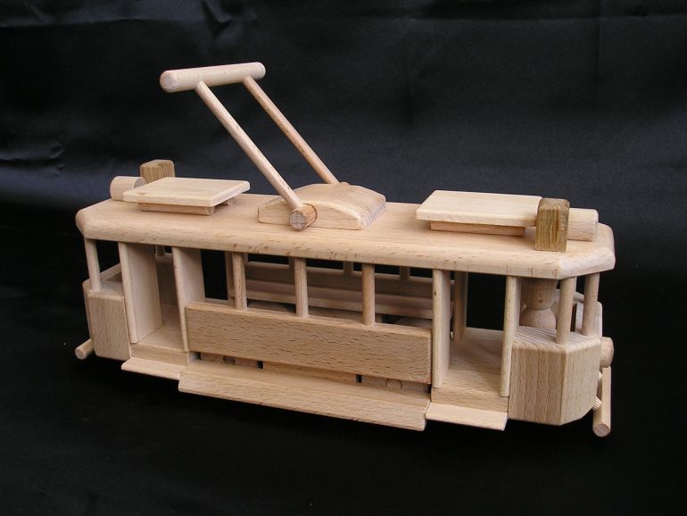  mpk drewniany-tramwaj zabawky-dla-dzeci