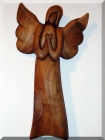 Drewniany anioł statuetka