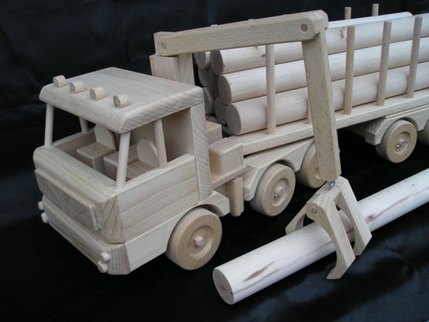Ciężarówka z przyczepą, leśnictwo drewna, zabawka prezent