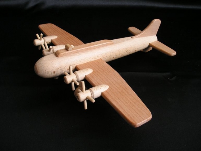 model-letadla-b17