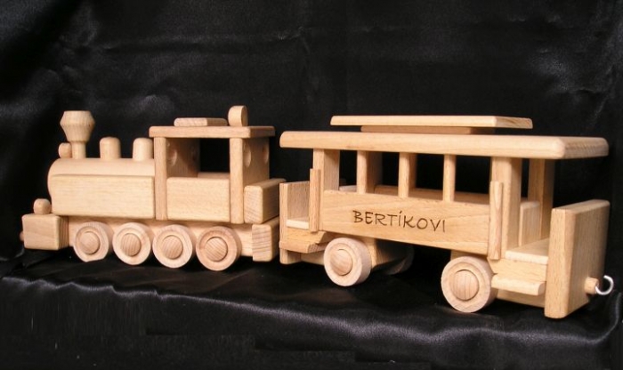 Drewniany lokomotywa i wagon pasażerski