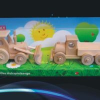 Drewniany traktor z pługiem i ciężarówka w pudełku – ekologiczny prezent dla dzieci