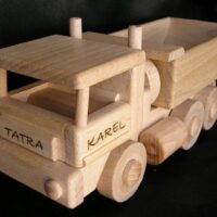 rewniana ciężarówka – czeski prezent dla kierowcy i miłośnika transportu