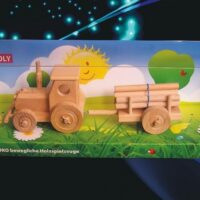 Drewniany traktor dla dzieci z lemieszem zabawka