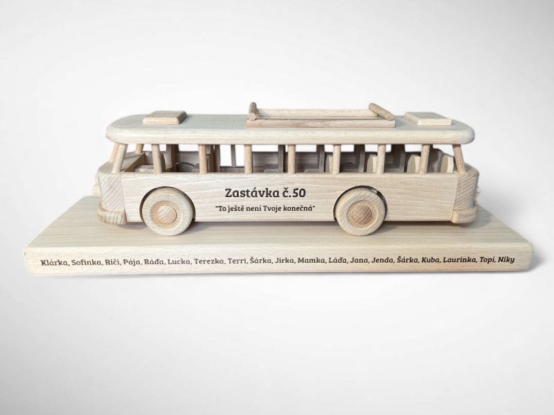 Prezent firmowy z motywem transportu – autobus