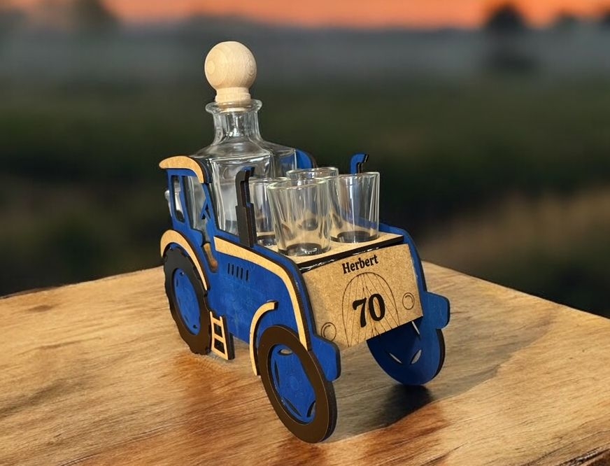 Traktor karafa na prezent urodzinowy dla mężczyzny