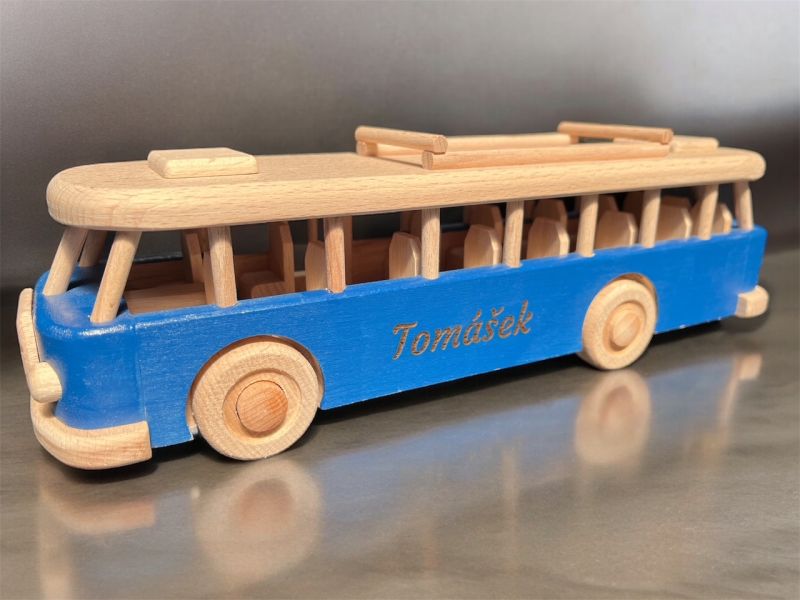 Niebieski autobus – prezent dla przewoźników i kierowców