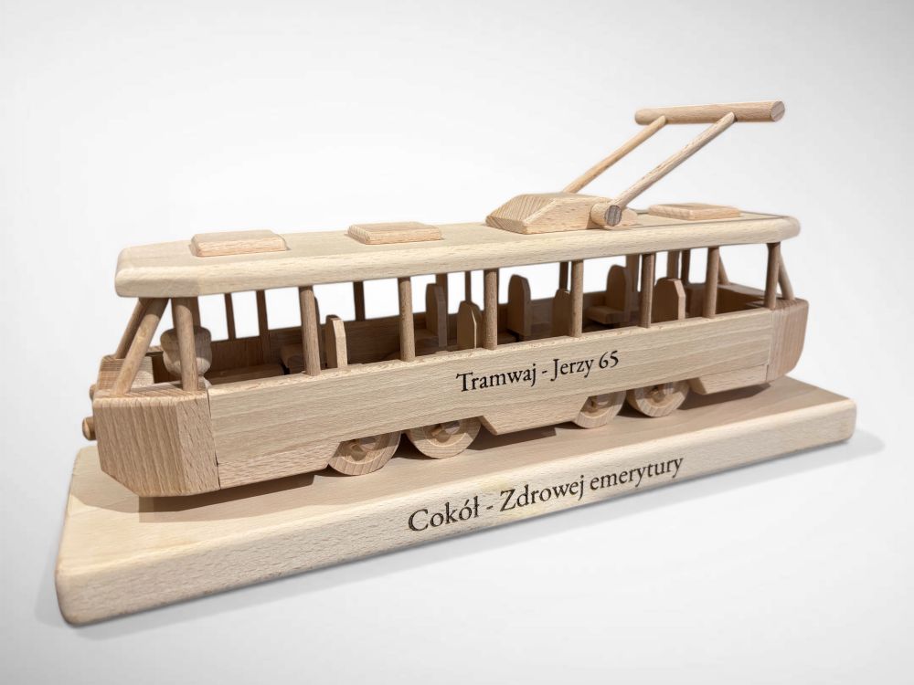 Tramwaj drewniany – prezent dla kierowcy tramwaju